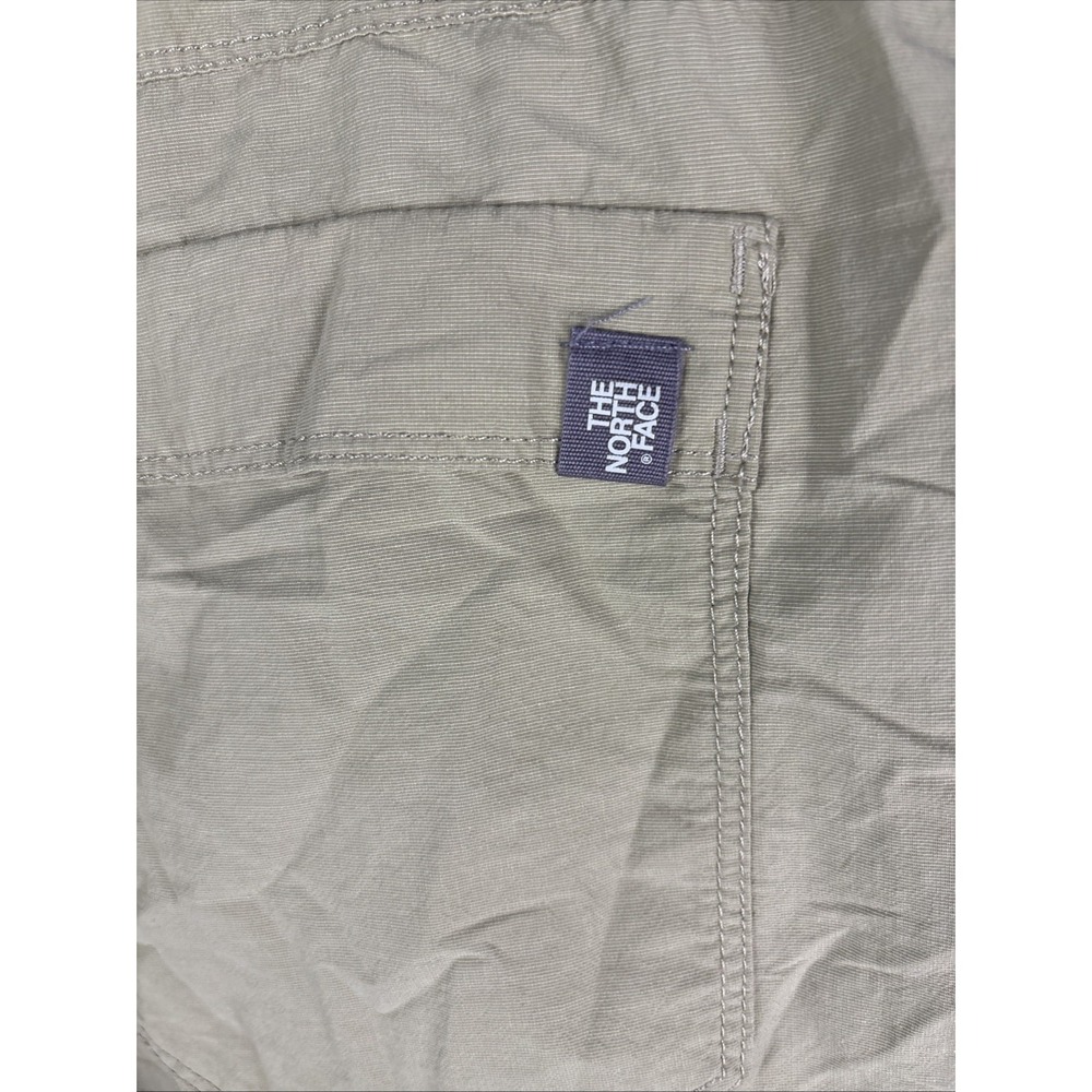 The North Face Khaki Cargo Shorts Size 40 Gorpcore Hiking Camping